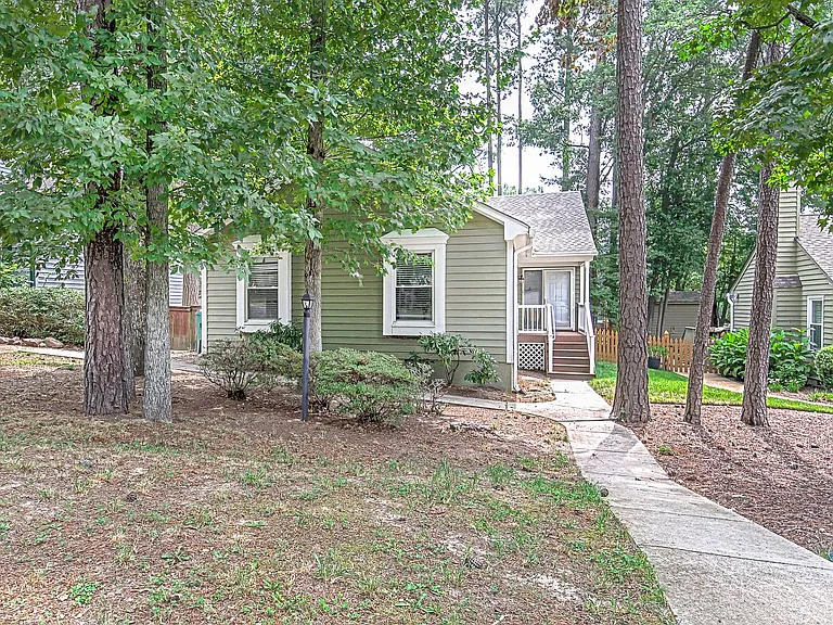 12933 Church Ct — Photo 2