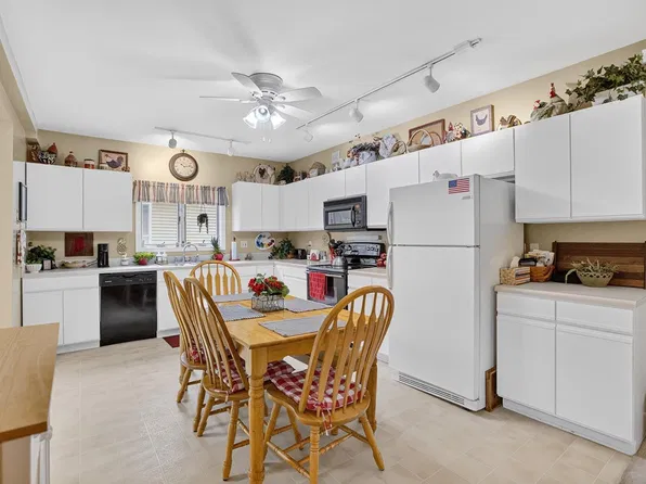 320 E Park Dr, Huntington, IN 46750