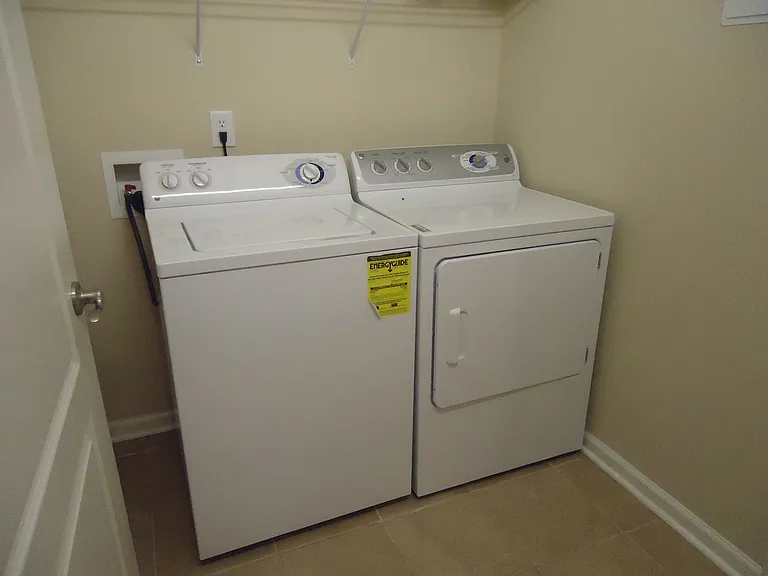 2645 McArthur Landing Cir #203 — Photo 9