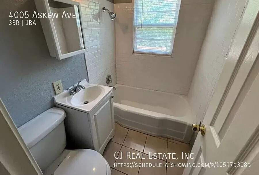 3 bed, $1,150 — Photo 3