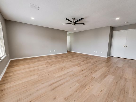 5th image of 2116 Glenhaven Dr