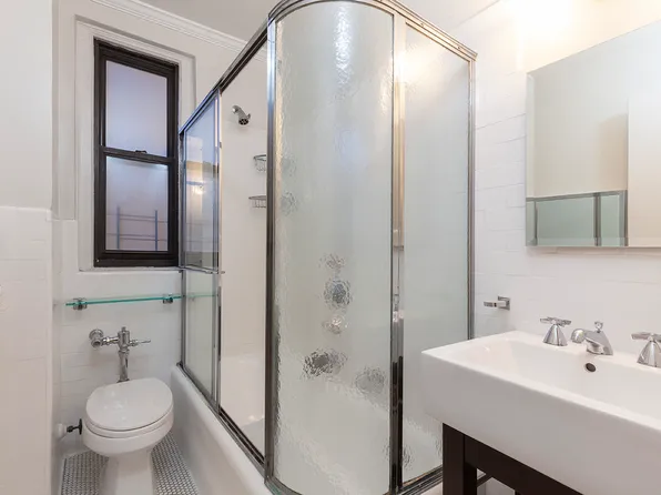 179 East 79th Street image 9 of 12