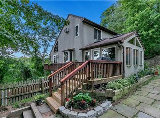 3 Topledge Rd, Redding, CT 06896