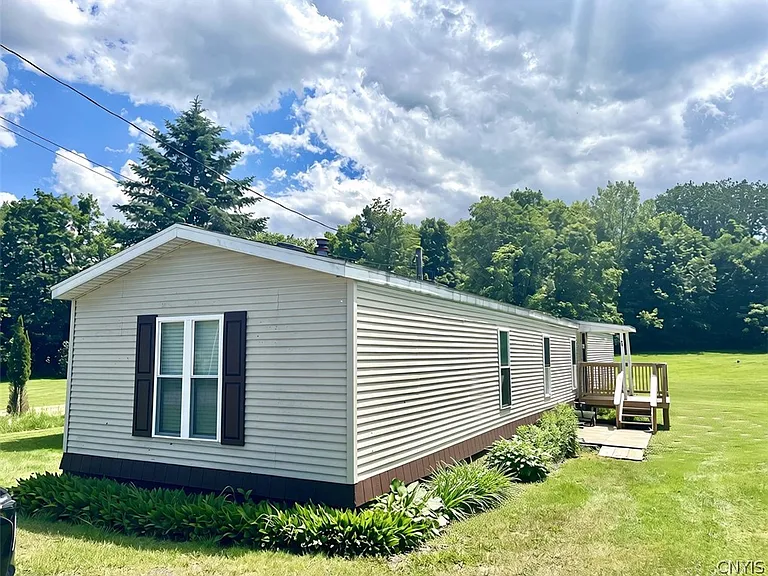 47 Miner Rd — Photo 2