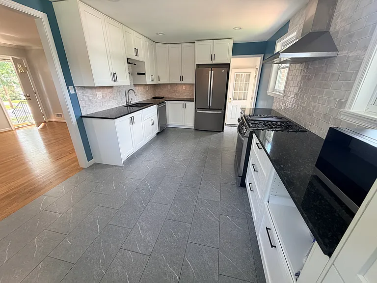 4807 Creek Shore Dr — Photo 9
