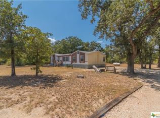 980 Plant Rd, Luling, TX 78648