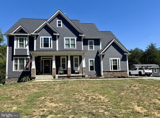 10 Cardinal Crest Dr, Fredericksburg, VA 22406