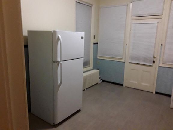 Kitchen and eat-in area