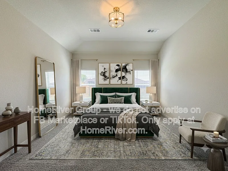 4 bed, 2.0 bath, 1724 sqft, $2,375 — Photo 4