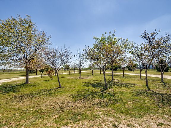 3rd image of 7595 N Fm 156