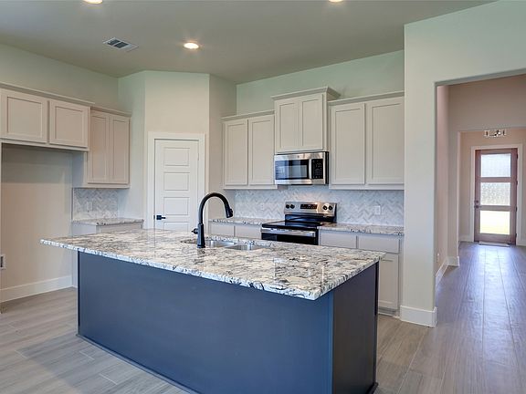 3rd image of 500 Murray Ct
