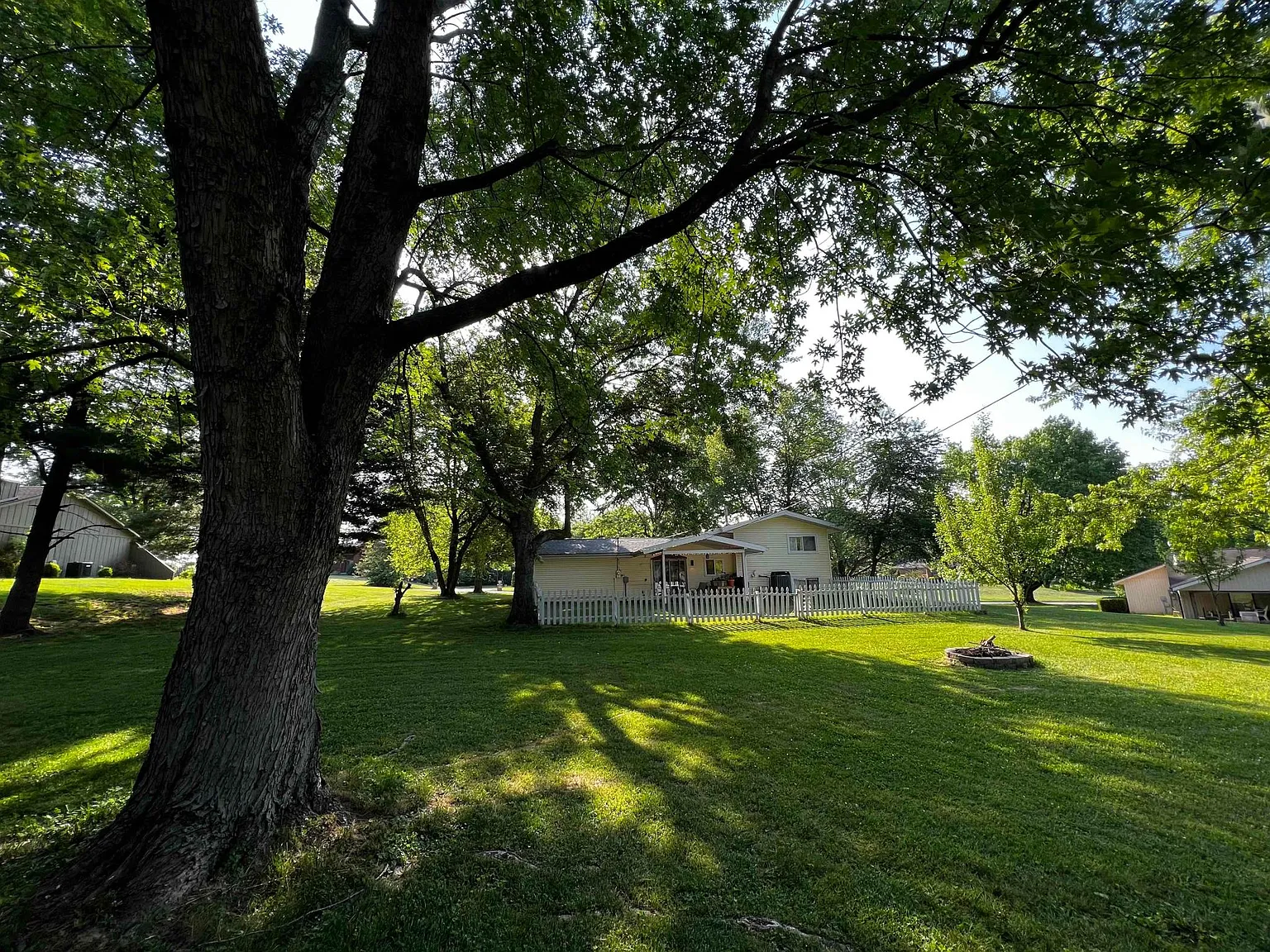 3745 N Armstrong Dr — Photo 4