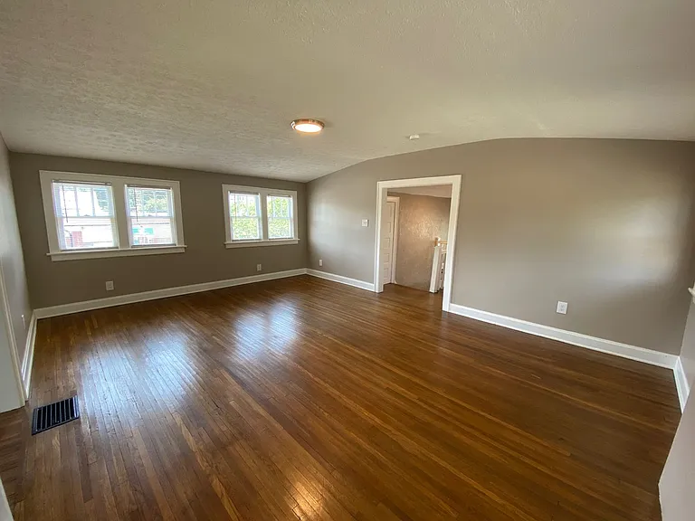 345 Dana Ave — Photo 15