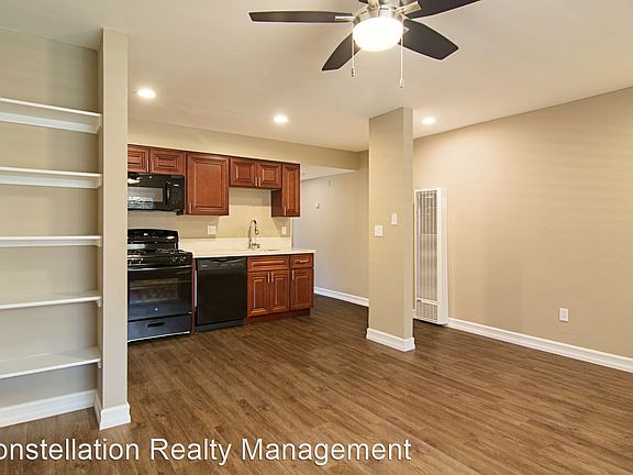 4th image of 4019 Oakcrest Dr #6521107