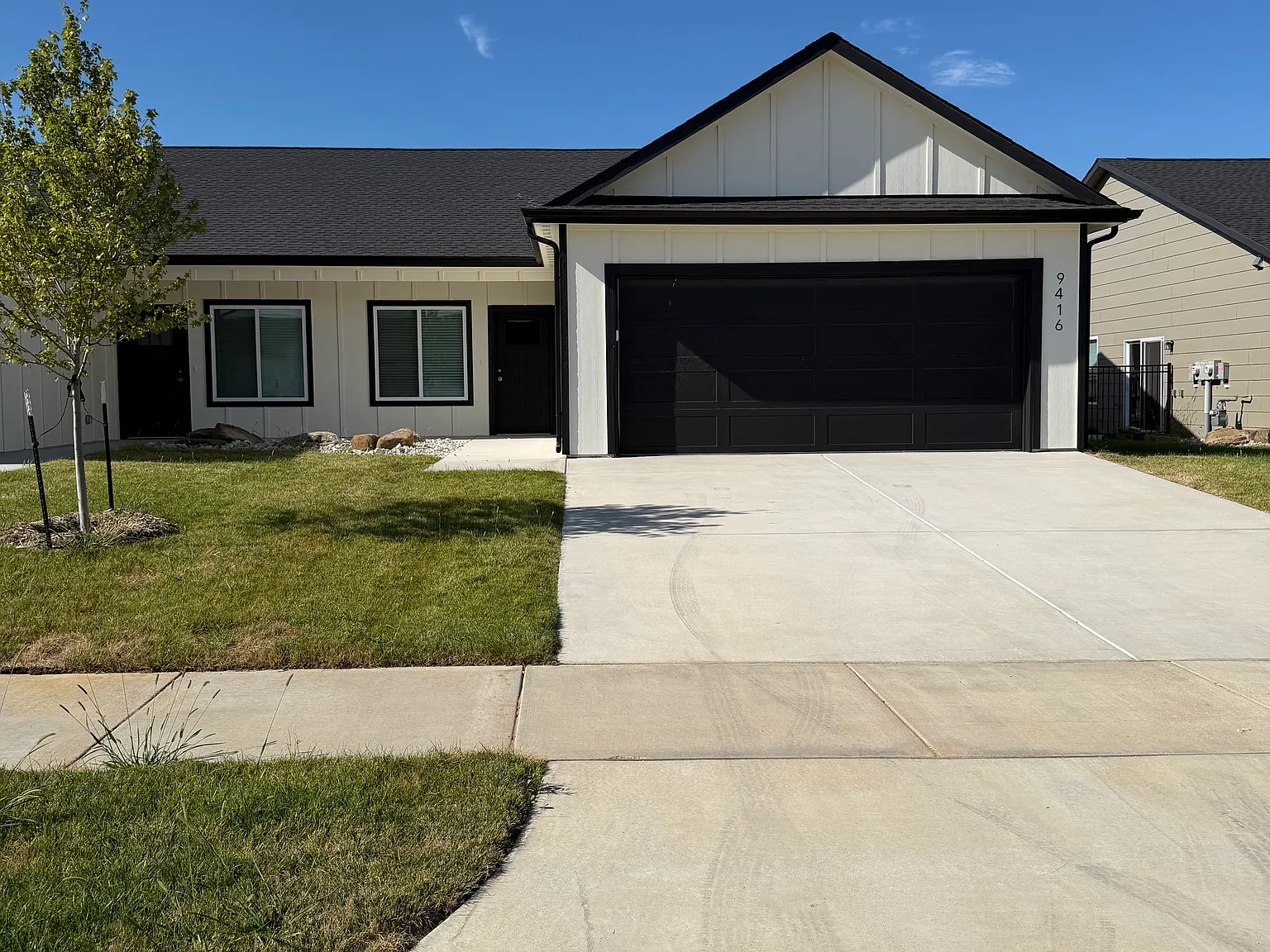 3 bed, 1270 sqft, $1,595 — Photo 2