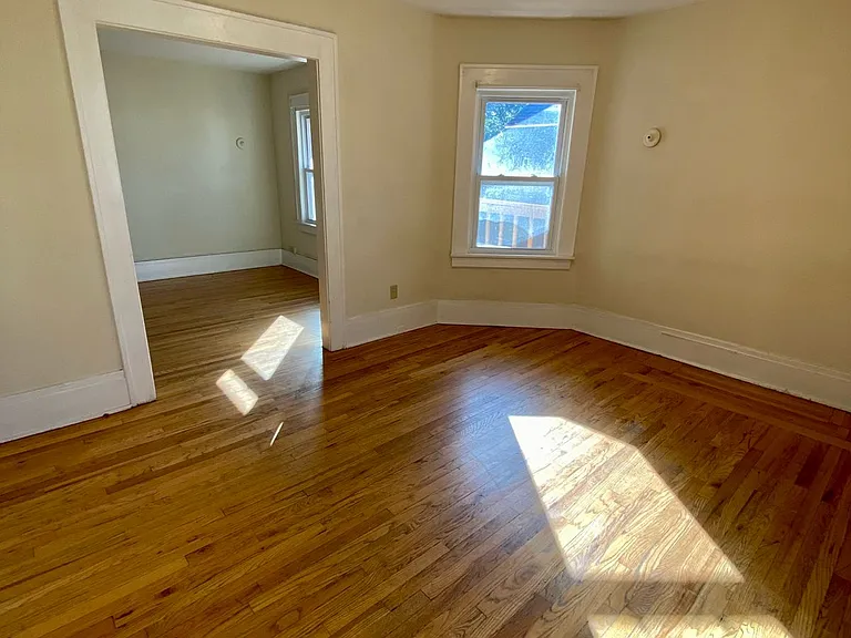 150 N Midler Ave #2 — Photo 10