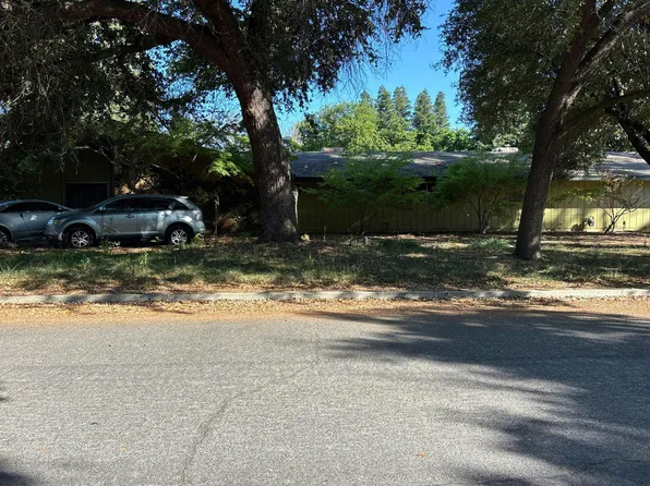 5512 E Heaton Ave, Fresno, CA 93727