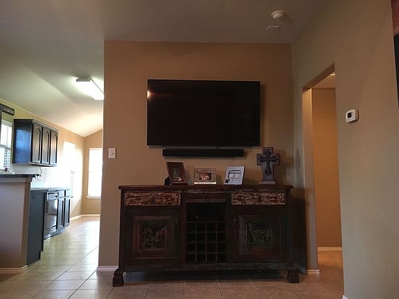 4th image of 2919 Lakewood Ln
