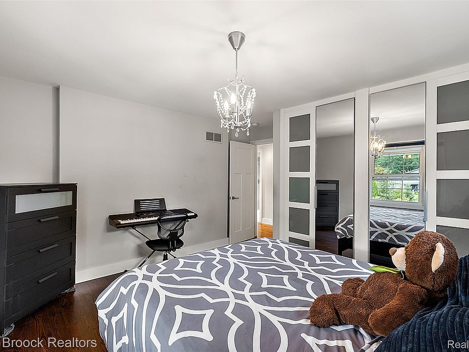 3774 Quarton Rd, photo 23