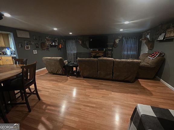 4th image of 92 Seab Green Rd
