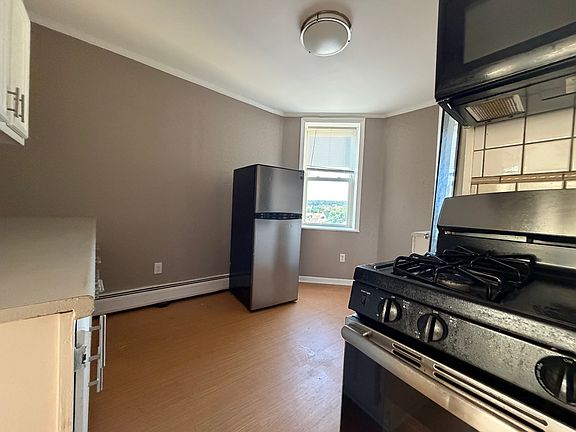 4th image of 4 John St #3C