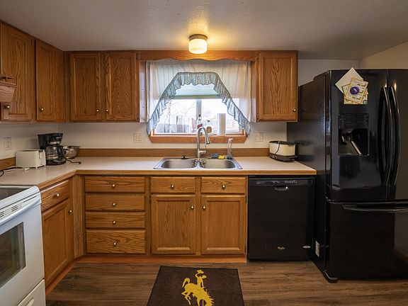 411 Sandcreek Cir-17
