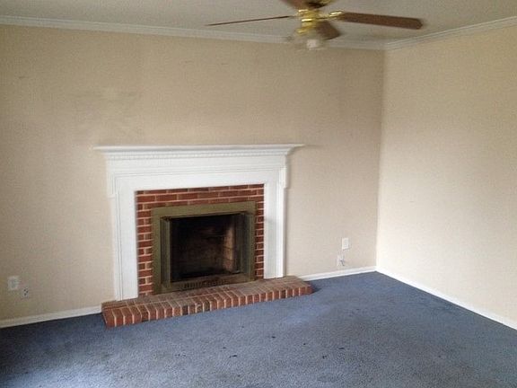 2nd image of 220 Woodhaven Dr