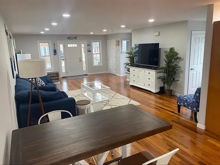 55 Orland St — Photo 9