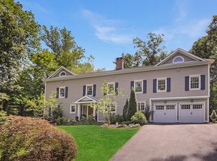 90 N Bowman Dr, Greenwich, CT 06831