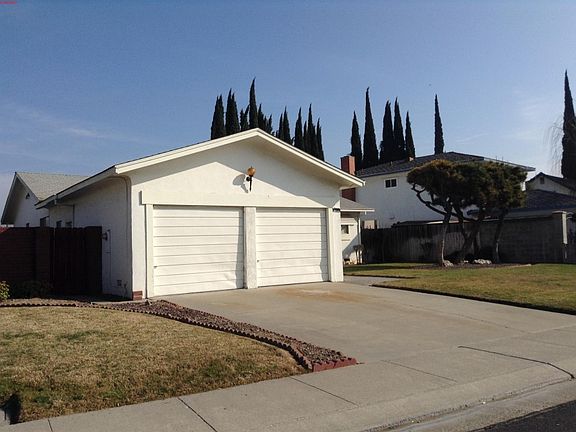 3rd image of 14590 S Pueblo Dr