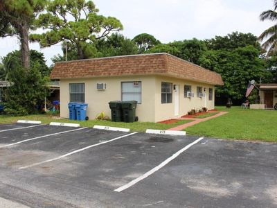 873 NE 39th St, Oakland Park, FL, 33334