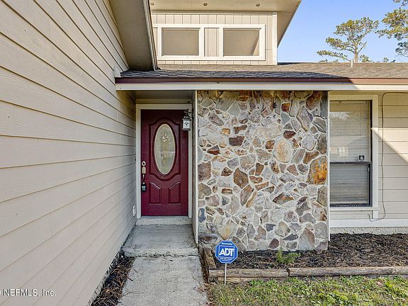 4th image of 7049 Beechfern Ln N