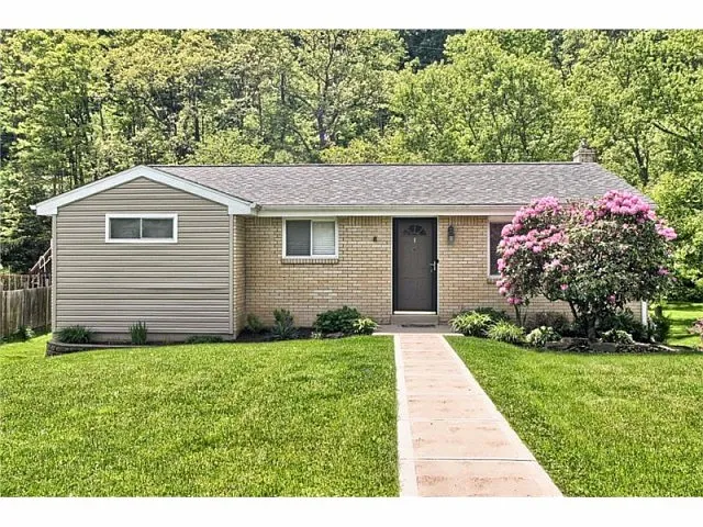 213 Amity Rd photo 1