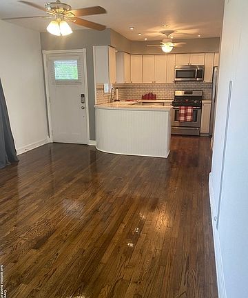 5th image of 272 W Mariposa Dr #2