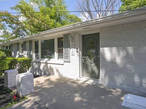 3rd image of 205 N Trigg Ave