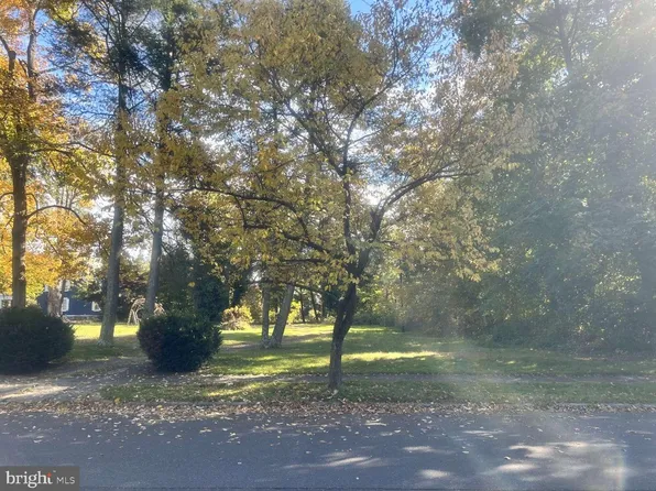 60 E Central Ave, Moorestown, NJ 08057