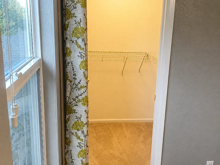 2260 E 109th Dr — Photo 7