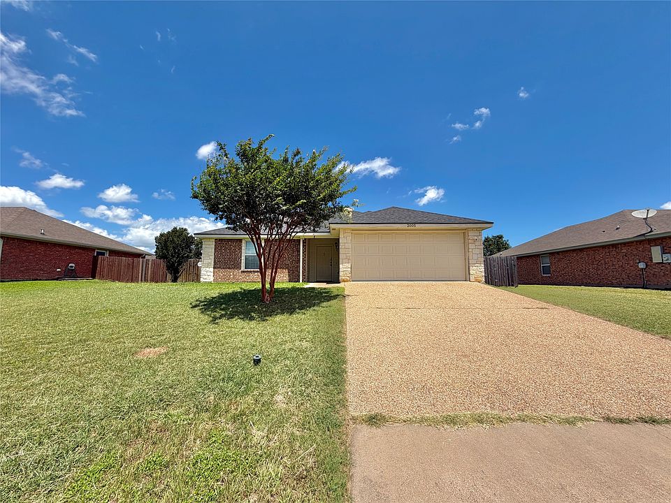 1st image of 2005 Sabine Dr