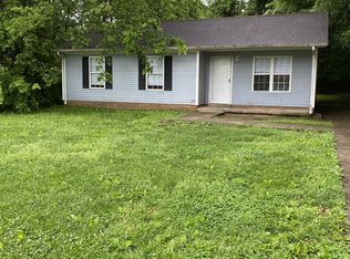 1001 Caroline St, Oak Grove, KY 42262