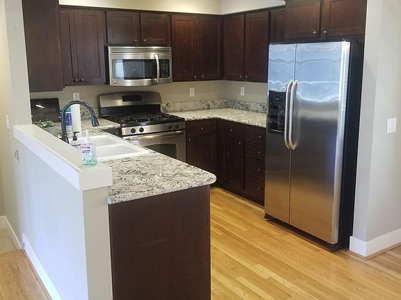 4th image of 5233A Russell Ave NW