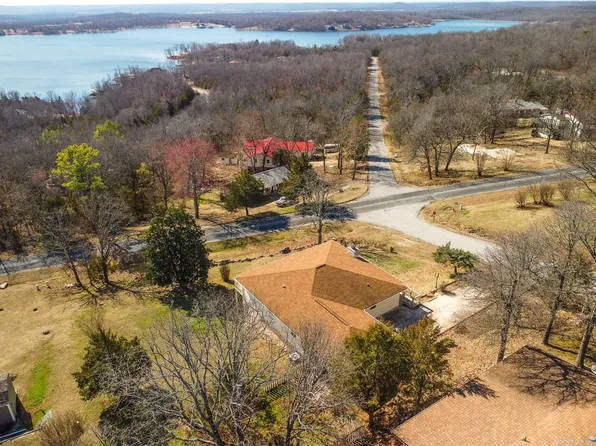 1212 Pleasant Valley Dr, Horseshoe Bend, AR 72512