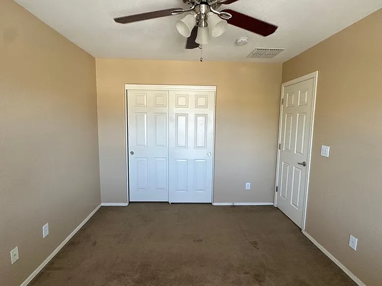 39208 N Parker Ln — Photo 4