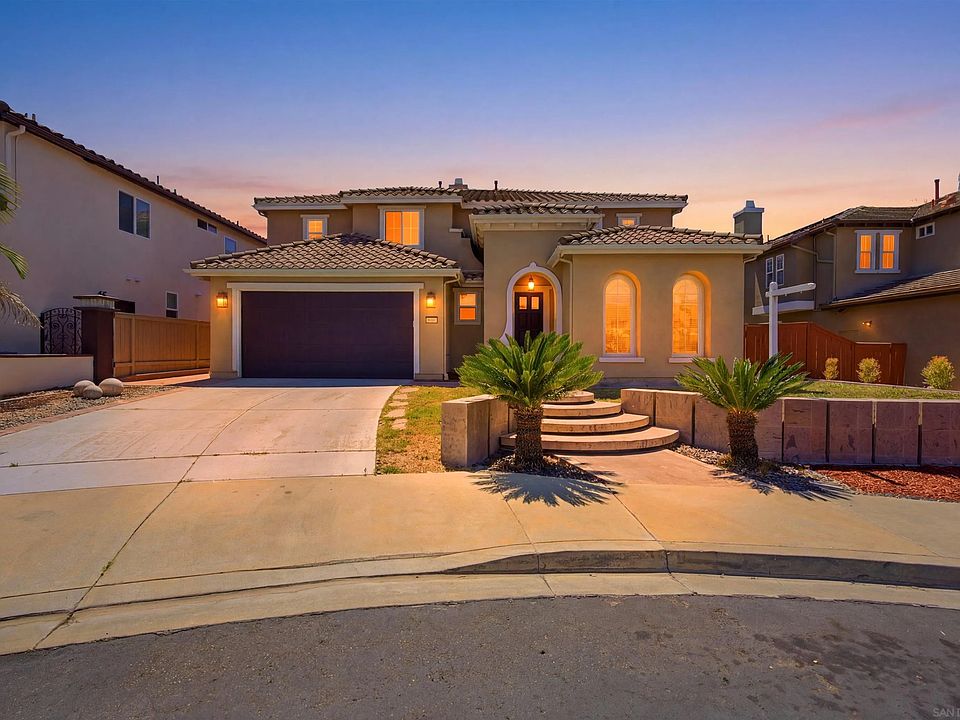 1st image of 878 Sunset Ridge Pl
