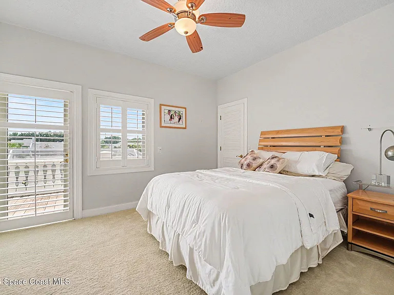 120 Lansing Island Dr — Photo 37