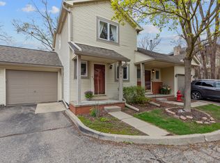 101 Walnut Blvd, Rochester, MI 48307