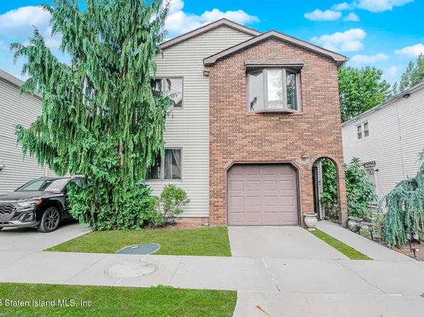 100 Marisa Cir, Staten Island, NY 10309