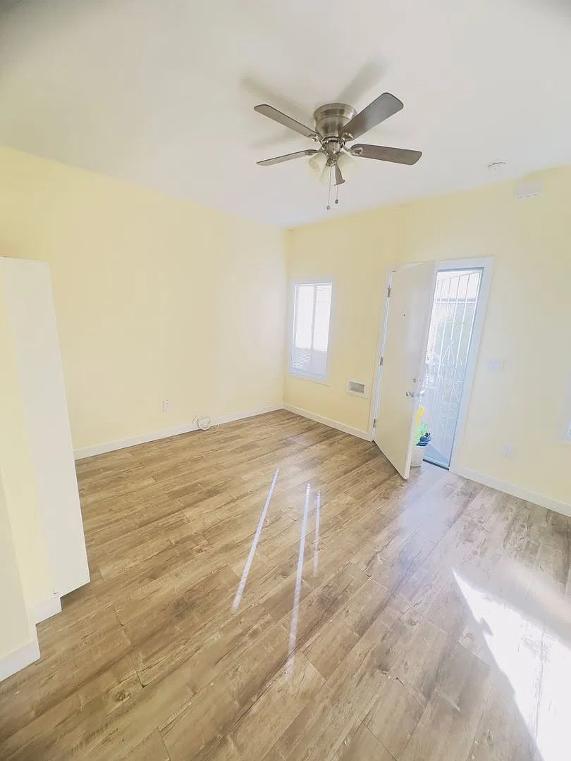 2 bed, 1.0 bath, $2,150 — Photo 3