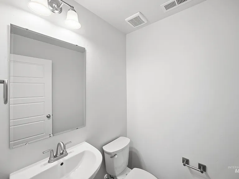 10863 Greensboro St — Photo 10
