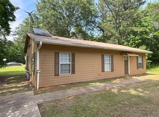 4 Stringer Ln, Columbus, MS 39702