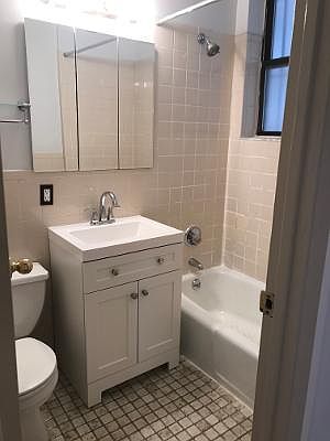 4th image of 103 W 80th St #3AA